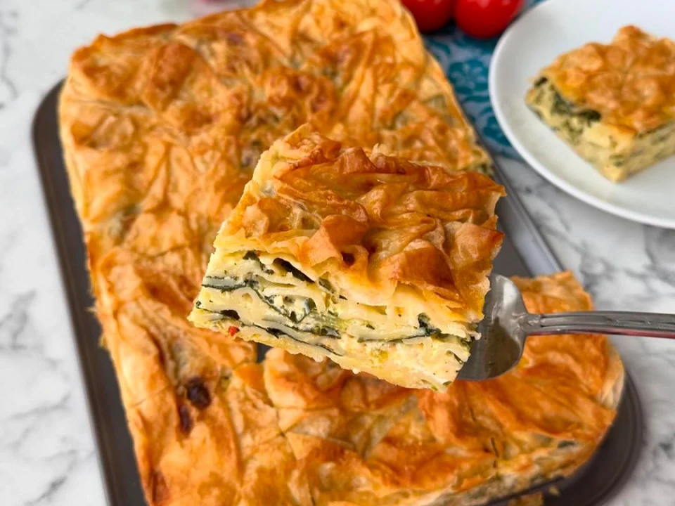 Ispanaklı Makarna Böreği Tarifi